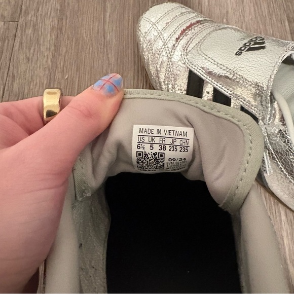 adidas Taekwondo Sneakers Silver 6.5W - Picture 4 of 5